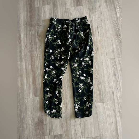 Marine Layer Women’s Navy Allison Floral Hawaii Tropical Beach Trouser - S - Picture 7 of 7